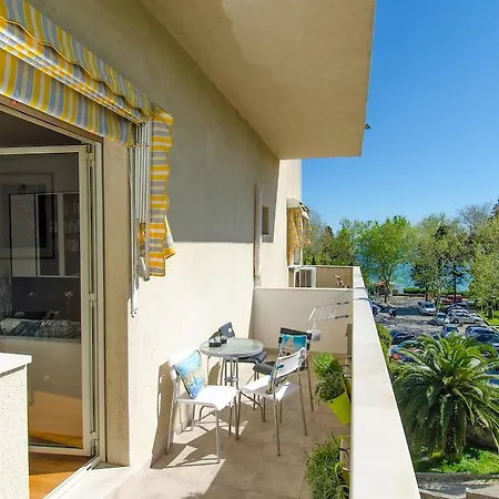 Apartment Majo