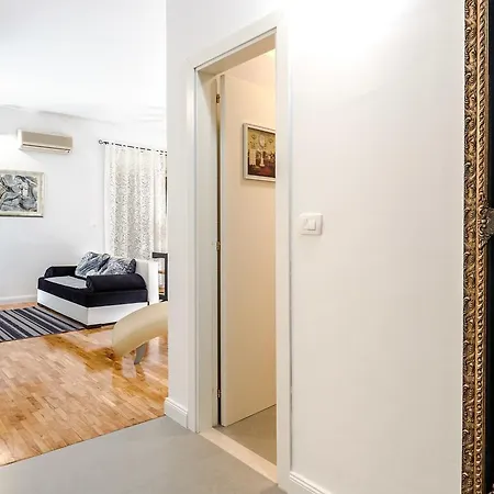 Apartment Majo