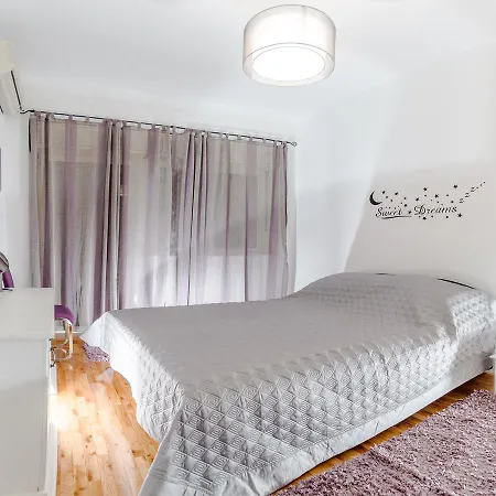 Apartment Majo